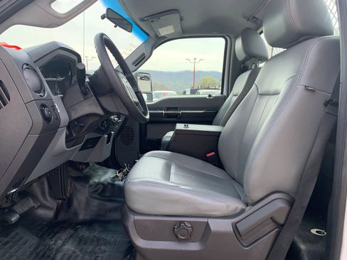 Used 2012 Ford F550 2WD Regular Cab Super Duty w/ Payload Upgrade Pkg image 8