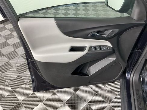 Used 2020 Chevrolet Equinox LS w/ LS Convenience Package FWD image 8