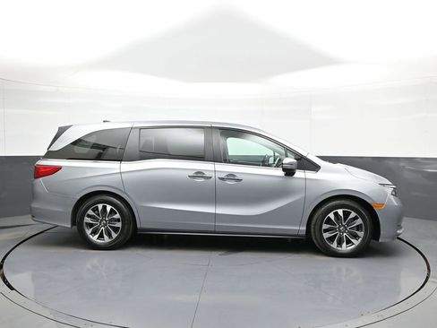 Certified 2023 Honda Odyssey EX-L image 5
