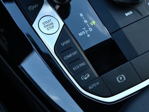 Certified 2023 BMW X3 xDrive30i w/ M Sport Package image 17