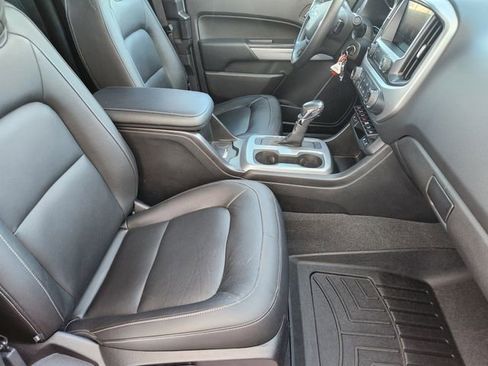 Used 2022 Chevrolet Colorado ZR2 AWD/4WD image 19