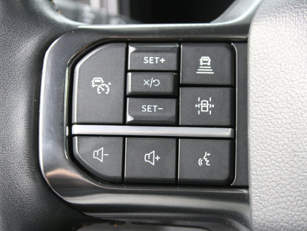 Used 2024 Ford F250 Platinum AWD/4WD image 69