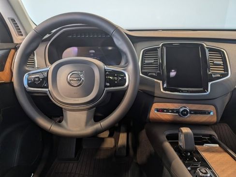 Used 2024 Volvo XC90 B6 Plus w/ Protection Package Premier image 16