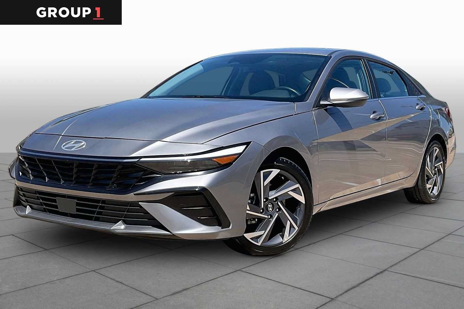 Certified 2025 Hyundai Elantra Limited FWD image 1