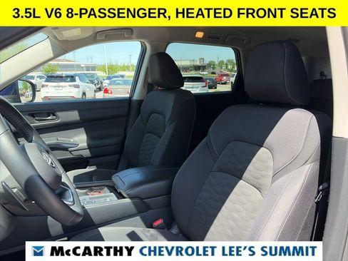 Used 2025 Nissan Pathfinder SV FWD image 55