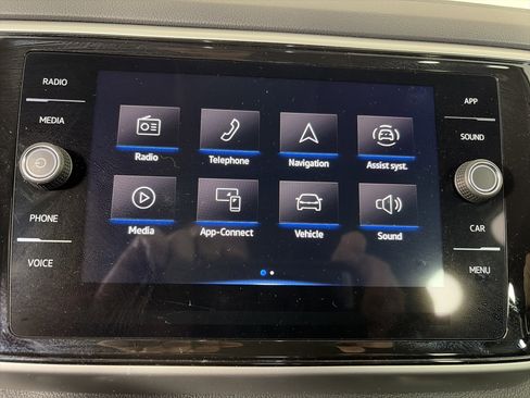 Used 2023 Volkswagen Atlas SE image 21