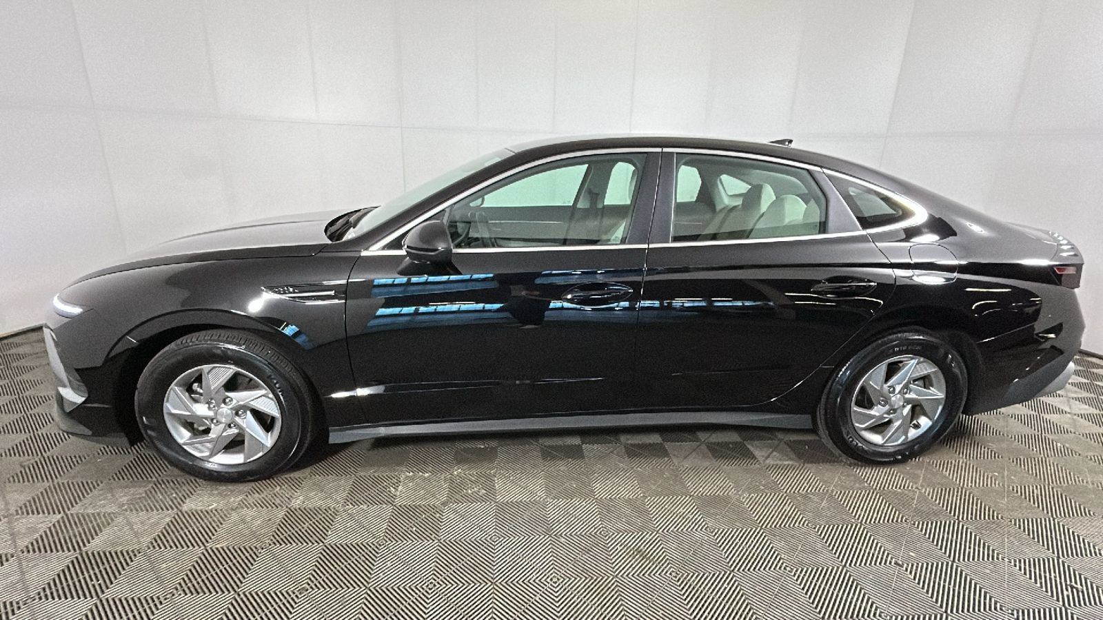 Certified 2026 Hyundai Sonata SE FWD image 7