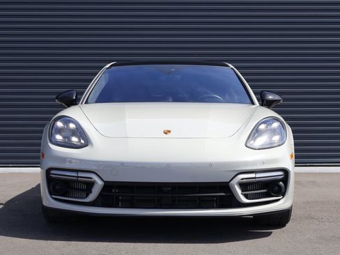 Certified 2023 Porsche Panamera GTS image 7