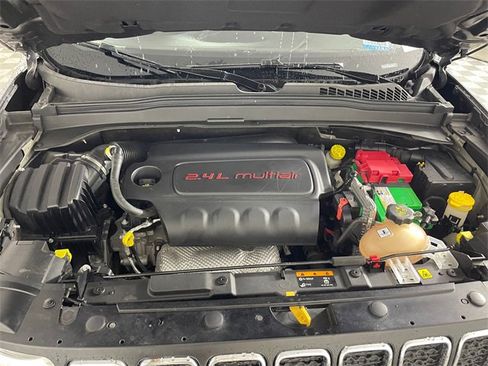 Used 2021 Jeep Renegade Latitude w/ Convenience Group image 22