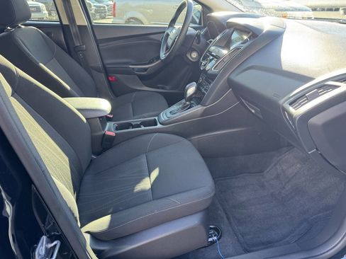 Used 2018 Ford Focus SEL image 14