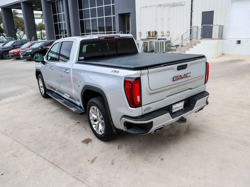 Used 2021 GMC Sierra 1500 SLT image 9