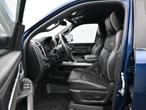 Used 2020 RAM 2500 Laramie AWD/4WD image 9