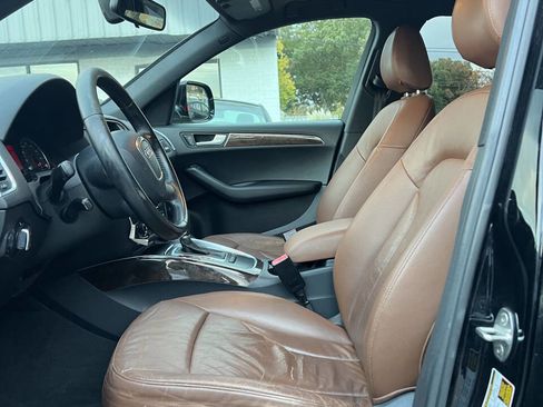 Used 2011 Audi Q5 2.0T Premium image 18