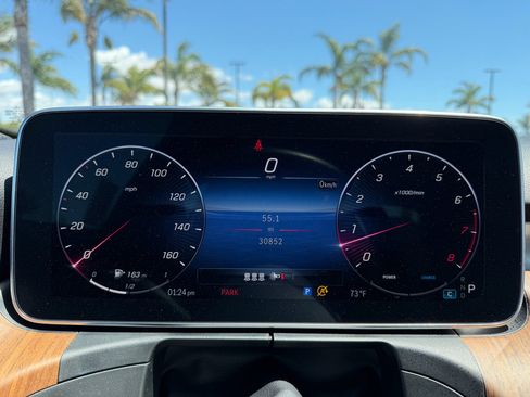Used 2024 Mercedes-Benz C 300 4MATIC Sedan w/ Exclusive Trim Package image 13