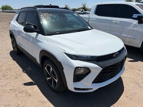 Used 2022 Chevrolet TrailBlazer RS FWD image 3
