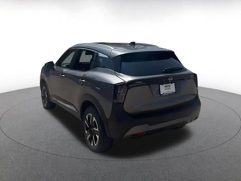 Used 2026 Nissan Kicks SV w/ Cold Weather Package AWD/4WD image 11