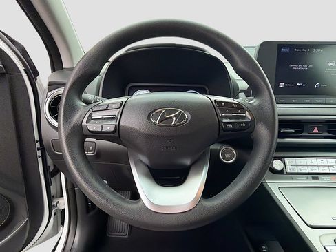 Used 2023 Hyundai Kona SE FWD image 10