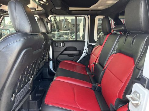 Used 2023 Jeep Wrangler Unlimited Rubicon 4xe image 10