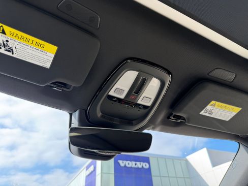 New 2026 Volvo XC90 T8 Plus w/ Protection Package Premier image 17