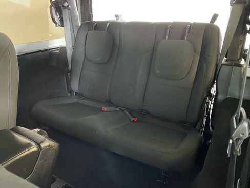 Used 2018 Jeep Wrangler Sport image 27