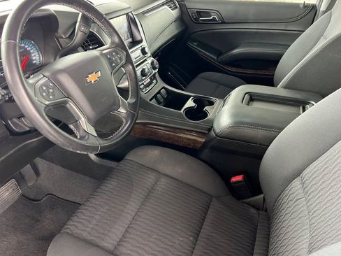 Used 2019 Chevrolet Tahoe LS w/ Enhanced Driver Alert Package AWD/4WD image 5