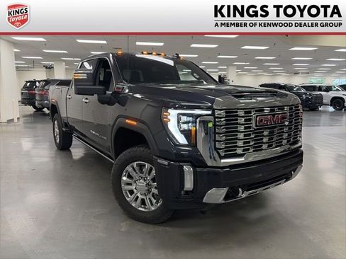 Used 2026 GMC Sierra 2500 Denali w/ Technology Package AWD/4WD image 1