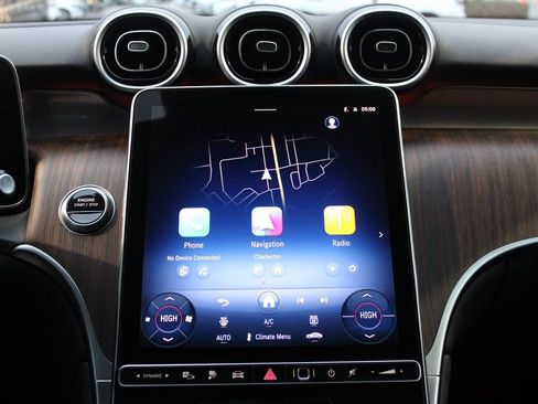 Certified 2025 Mercedes-Benz GLC 350e 4MATIC image 18