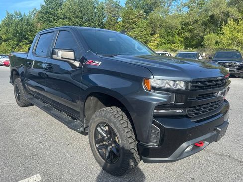 Used 2020 Chevrolet Silverado 1500 LT Trail Boss AWD/4WD image 3