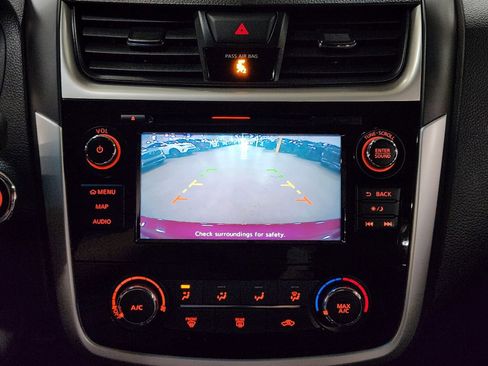 Used 2018 Nissan Altima 2.5 SR w/ SR Special Edition image 39