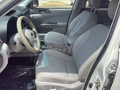 Used 2013 Subaru Forester 2.5X Premium AWD/4WD image 13