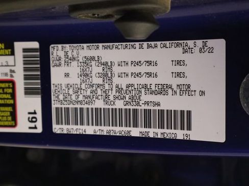 Used 2022 Toyota Tacoma SR5 w/ Technology Package RWD image 36