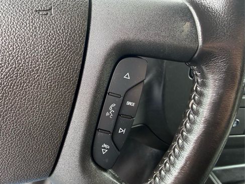 Used 2021 Chevrolet Express 3500 w/ Driver Convenience Package RWD image 35
