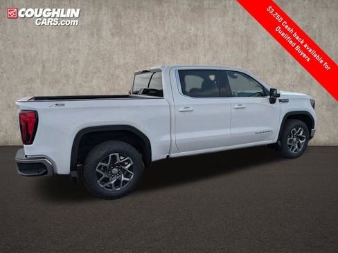 New 2026 GMC Sierra 1500 SLE image 9