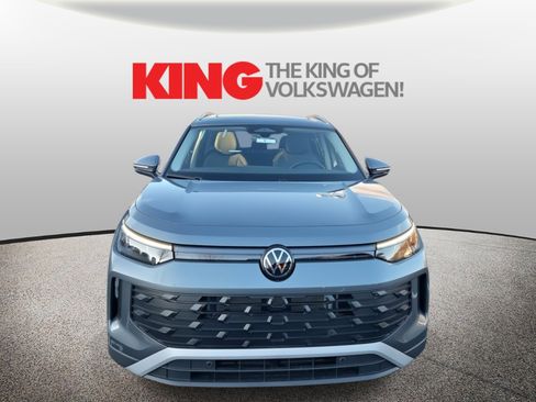 New 2026 Volkswagen Tiguan SE image 9