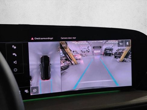 Certified 2025 Audi Q5 Premium Plus image 25