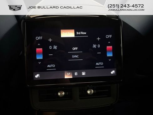New 2026 Cadillac Vistiq Premium Luxury w/ LPO, Floor Liner Package image 20
