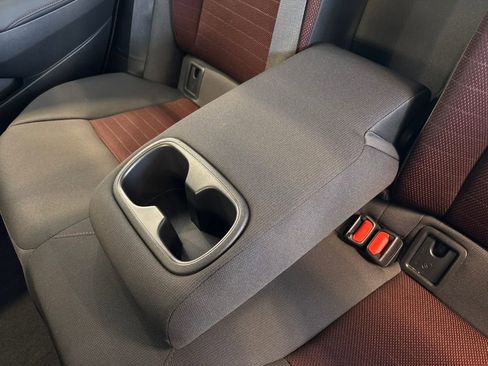 Used 2024 Toyota Corolla SE image 28