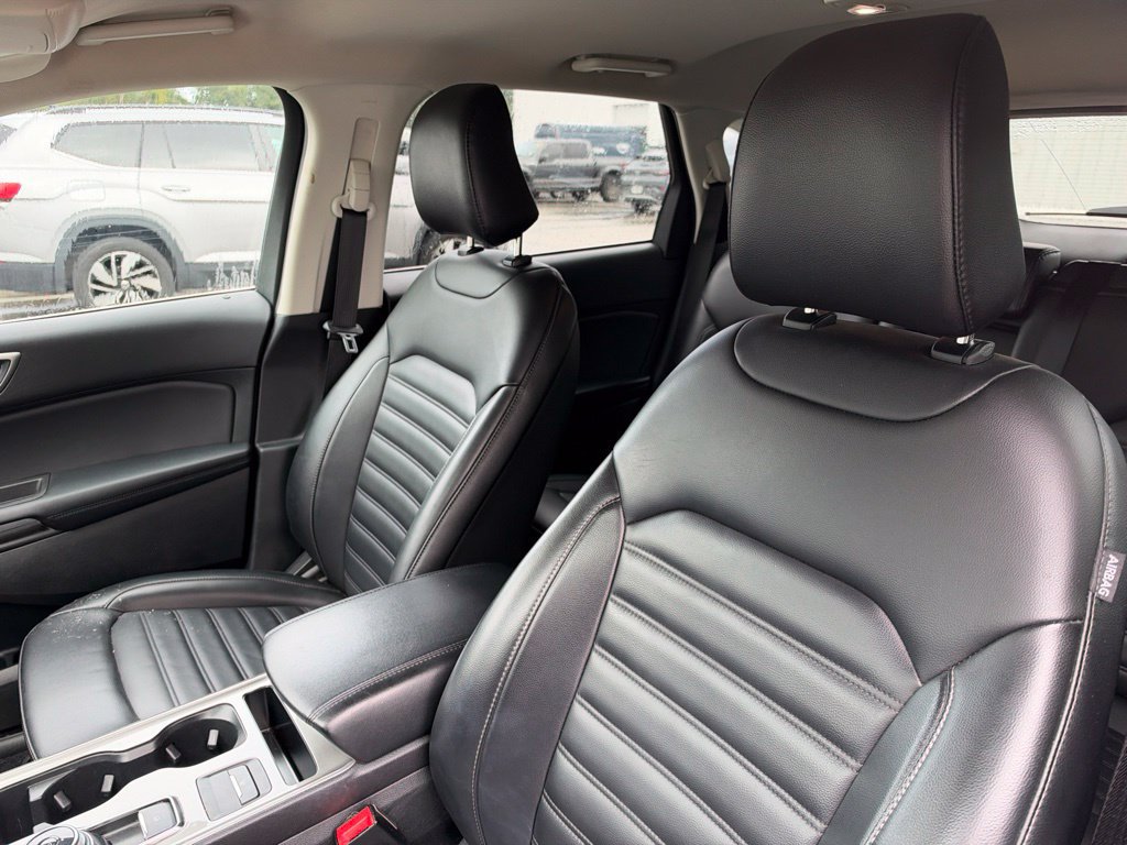 Used 2024 Ford Edge SEL AWD/4WD image 10
