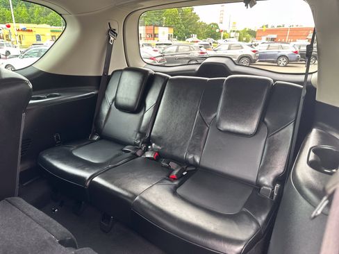 Used 2017 INFINITI QX80 4WD w/ Driver Assistance Package image 26