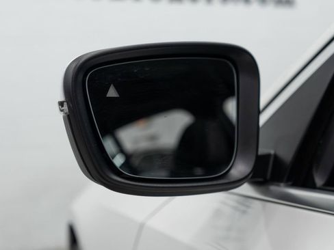 Used 2025 BMW 330i xDrive Sedan w/ Convenience Package image 44