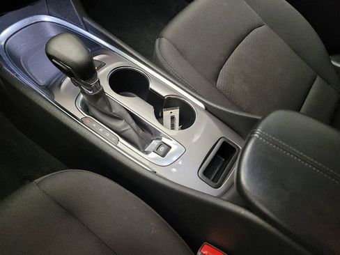 Used 2022 Chevrolet Malibu LT FWD image 26
