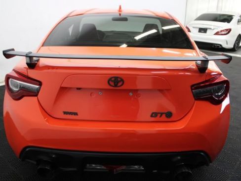 Used 2017 Toyota 86 860 Special Edition RWD image 7