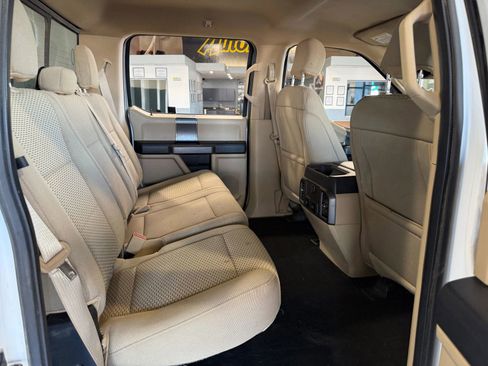 Used 2018 Ford F150 XLT w/ Equipment Group 302A Luxury image 12