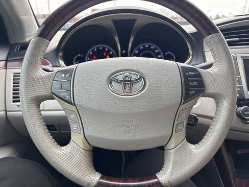 Used 2012 Toyota Avalon Limited image 13