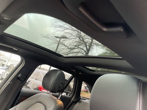 Certified 2022 Mercedes-Benz GLC 300 4MATIC w/ Premium Package Lite image 23