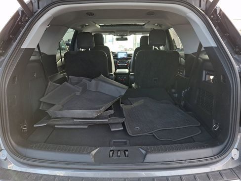 Used 2021 Ford Explorer Limited w/ Equipment Group 301A image 31