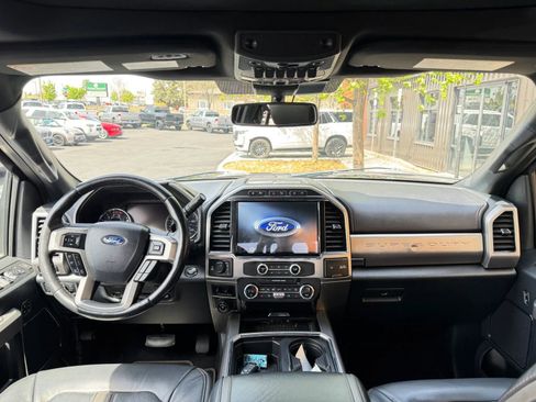 Used 2022 Ford F350 Platinum w/ FX4 Off-Road Package AWD/4WD image 14