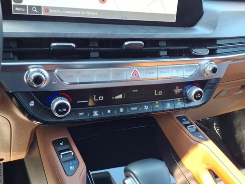 Used 2025 Kia Telluride SX X-Line AWD/4WD image 21