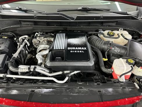 Certified 2023 Cadillac Escalade Sport AWD/4WD image 17