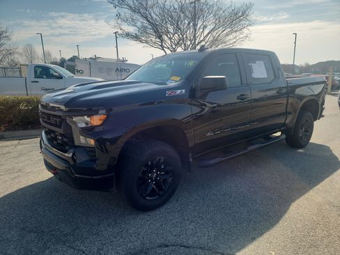 Certified 2022 Chevrolet Silverado 1500 Custom Trail Boss image 5